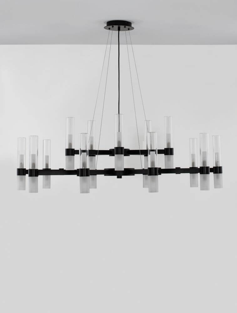 Century Pendelleuchte 30-flammig Ø 120cm Schwarz, Transparent über einem weißen Hintergrund.