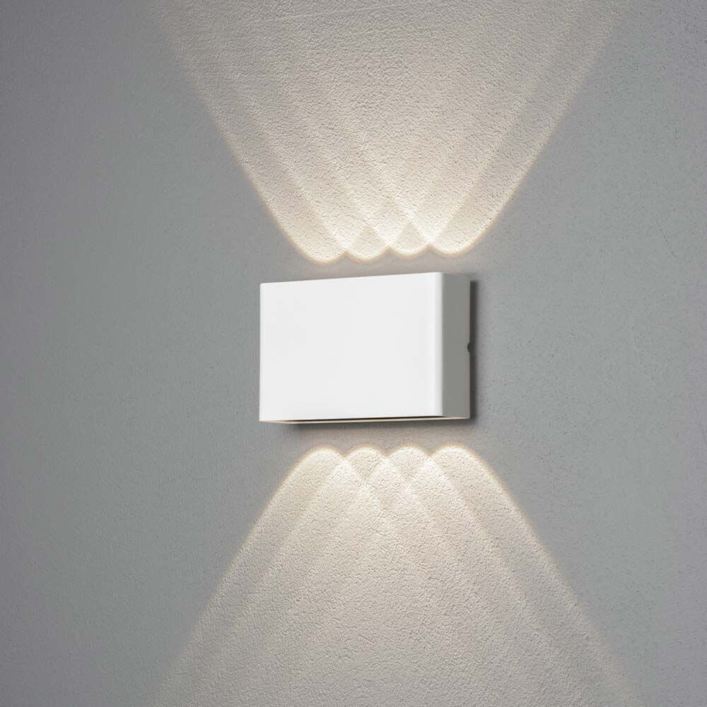 Chieri LED Außen Wandleuchte IP54 in Weiß, moderne 2-flammige Lichtquelle für Außenbereiche.