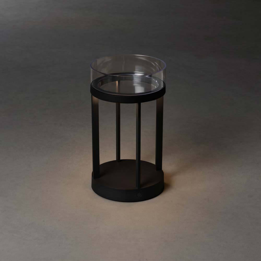 Chieti LED Akku Laterne IP54 in Schwarz, dimmbar, mit transparentem Glas und modernem Design.