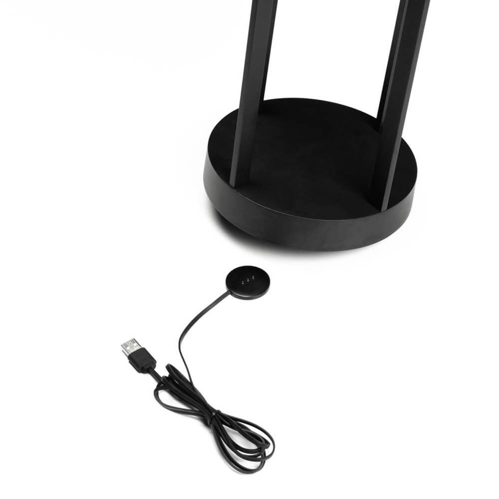 Chieti LED Akku Laterne IP54 mit USB-Ladekabel und schwarzem Lampengehäuse