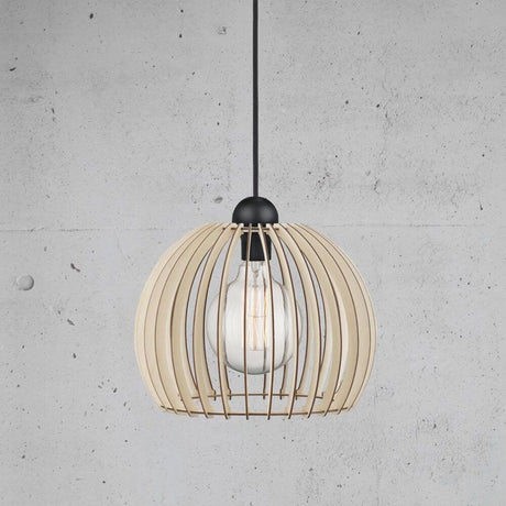 Lampa wisząca Chino 30 z tekstylnym kablem, drewno, graficzny design z drewnianymi lamelkami i dekoracyjną żarówką.