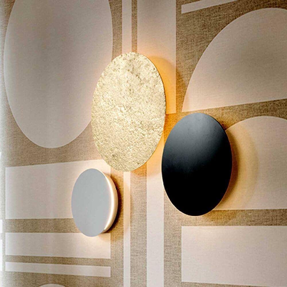 s.luce Lampe murale LED indirecte Cloud & plafonnier au design moderne sur le mur.