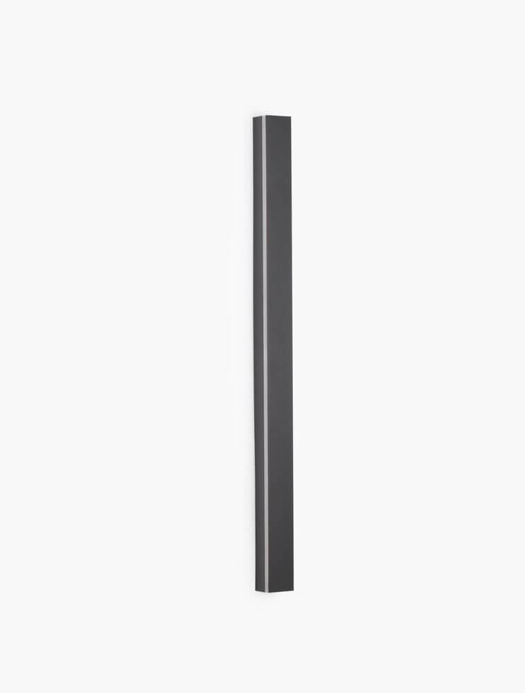 Colby LED Wandleuchte 3000K Schwarz - schlichte, elegante Wandlampe aus schwarzem Aluminium.