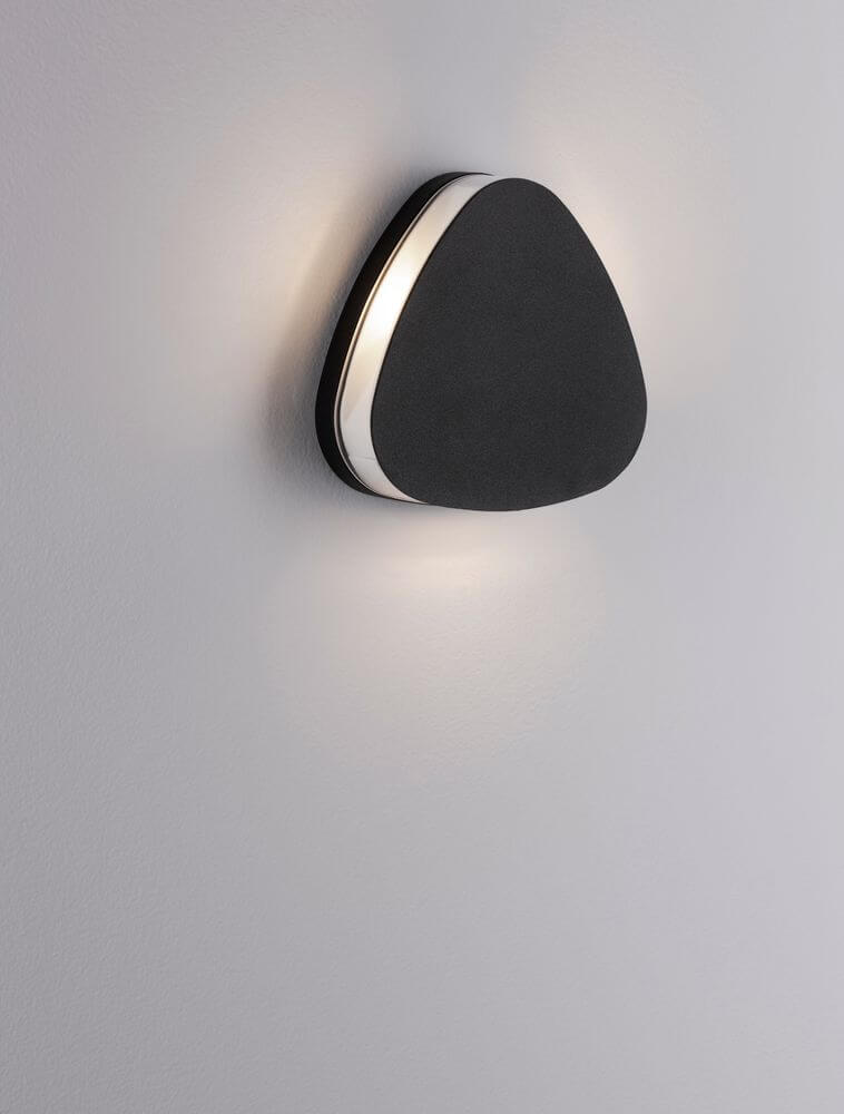 Combo LED Außenwandleuchte 3000K Anthrazit IP65 an Wand montiert, modernes Design, helles Licht.