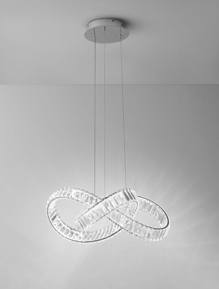 Conceto LED Pendelleuchte Verknotet Ø 60cm 3500K in modernem Design mit K5-Kristallen, ideal für stilvolle Raumakzente.