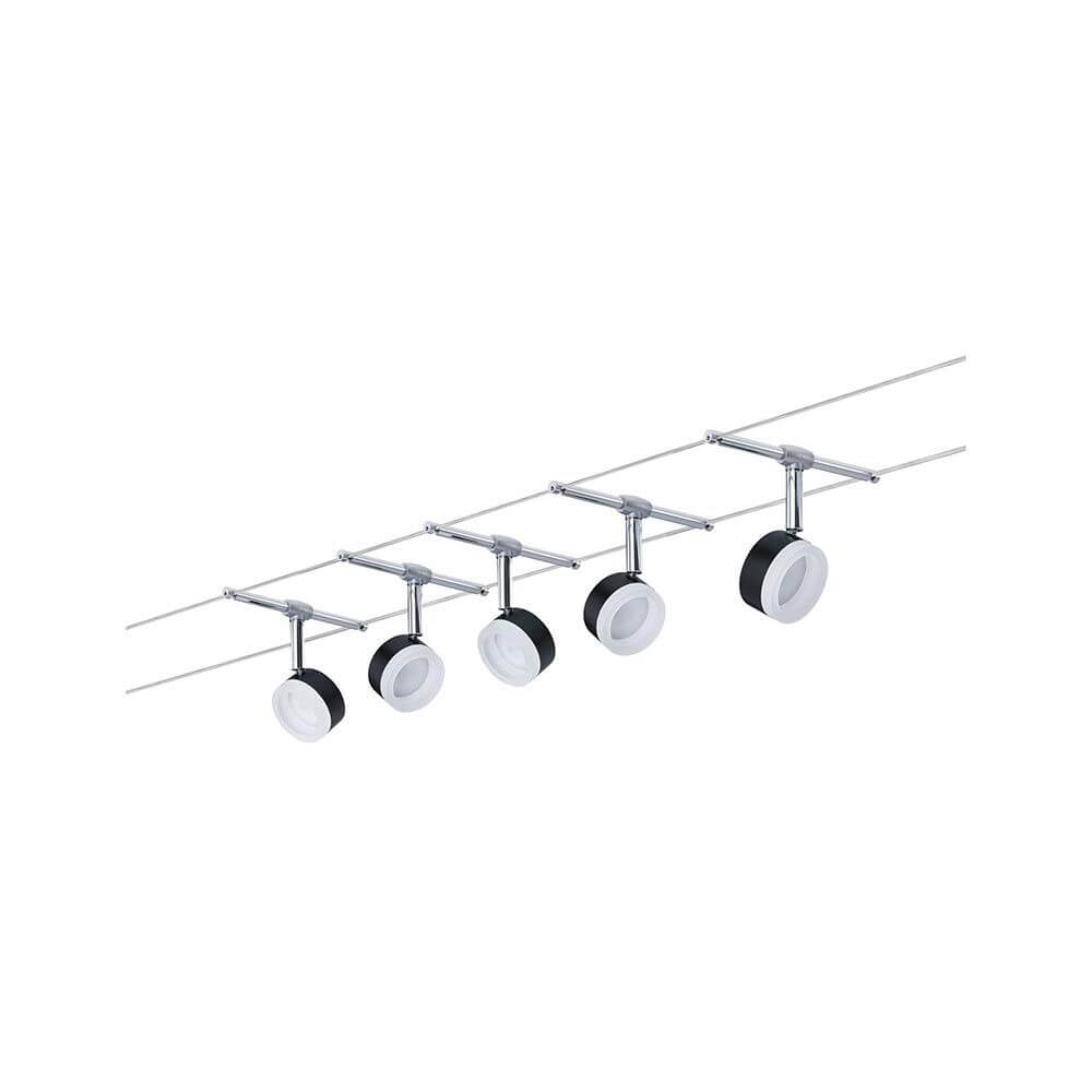 CorDuo LED Seilsystem Clear Basis-Set Schwarz, Chrom mit fünf Spots auf einem Seil montiert.
