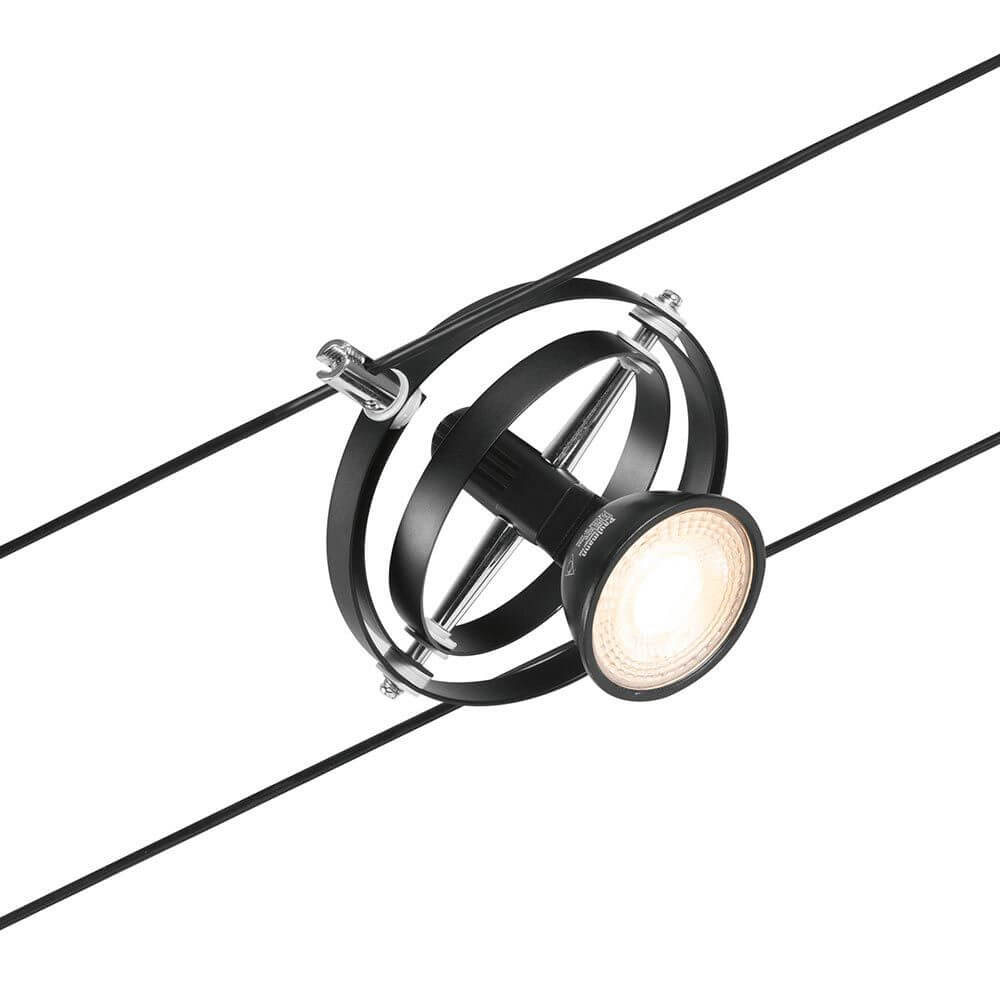 CorDuo Seilsystem Cardan Basis-Set Schwarz-Matt, Chrom mit Spot auf Seil montiert.