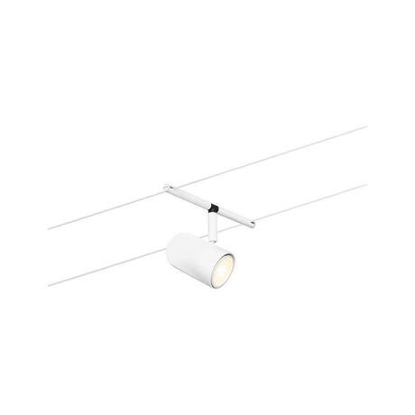 Spot individuel Cup du système de câbles CorDuo blanc mat, chromé, monté sur un système de câbles.