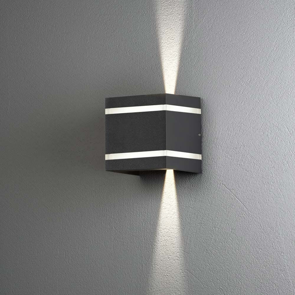 Cremona LED Außen Wandleuchte in elegantem Design, ideal für die Beleuchtung im Außenbereich.