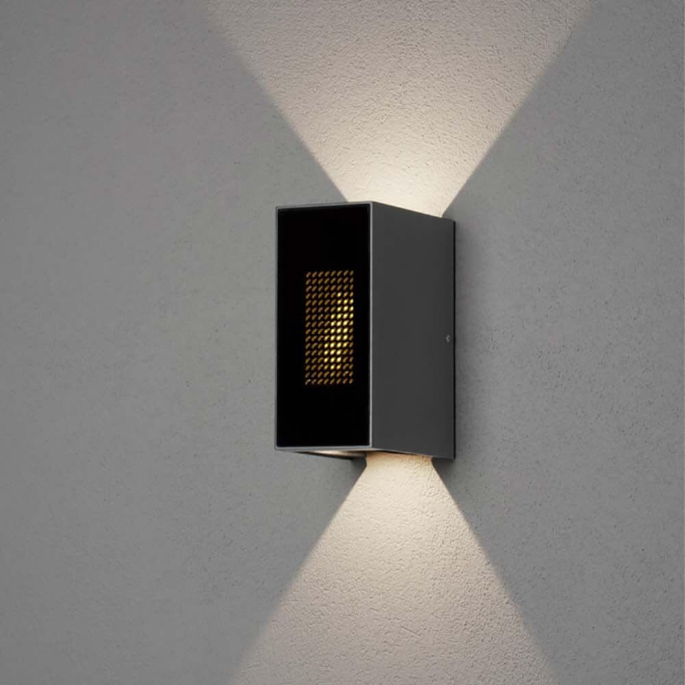 Cremona LED Außenwandlampe Flammen-Effekt mit digitalem Flamme-Effekt, Fernbedienung steuerbar.