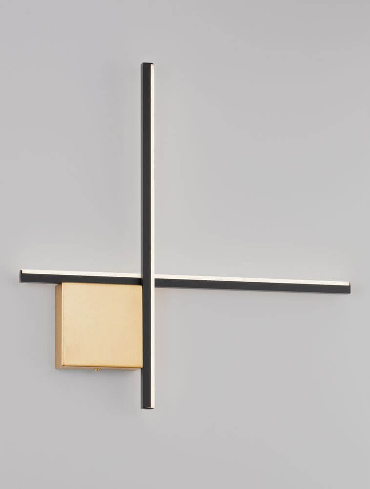 Kreuz LED Wandleuchte 50cm in mattem Gold mit spektakulärer LED-Beleuchtung und geometrischem Design.