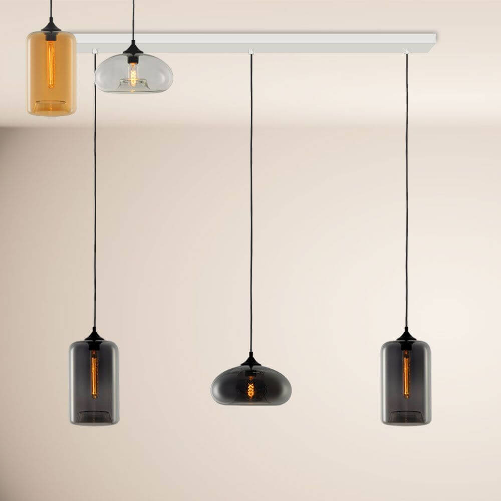 s.luce Cruet Low Esstisch-Pendellampe 2 bis 5-flammig 120cm in harmonischem Design mit runden Glaskörpern.