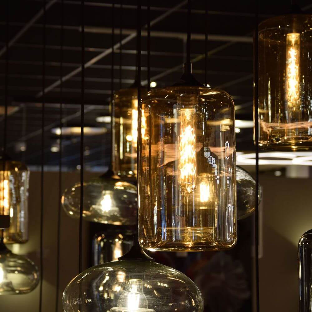 s.luce Cruet Up Esszimmer-Hängelampe 2 bis 5-flammig 160cm in warmem Licht mit einzigartigem Glasdesign.