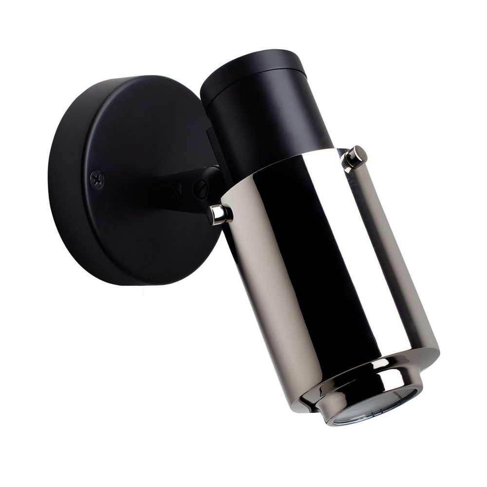 DCWéditions Biny Spot Wandleuchte verstellbar in Schwarz und Nickel, für fokussiertes Licht in modernen Räumen.