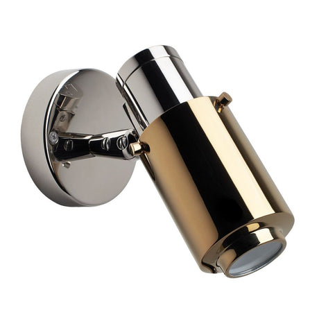 DCWéditions Biny Spot Wandleuchte verstellbar in Schwarz und Messing mit Kugelgelenk.