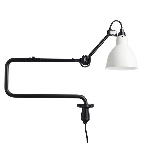 DCWéditions Gras N°303 Wandlampe mit Ausleger in einem modernen Design, schwarz mit weißem Schirm.