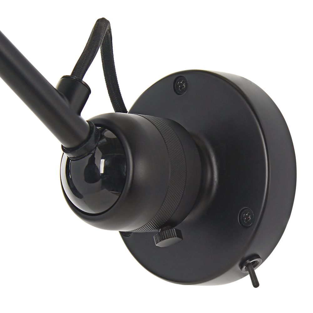 DCWéditions Gras N°304 Wandleuchte mit drehbarem Schalter und elegantem, robustem Design.