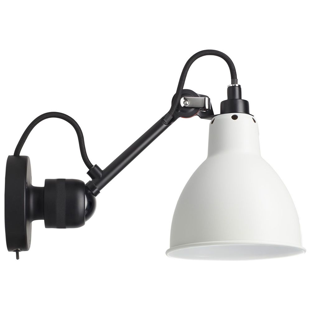 DCWéditions Gras N°304 Wandleuchte in Weiß und Schwarz, drehbar mit Schalter, zeitloses Design im Industrie-Stil.