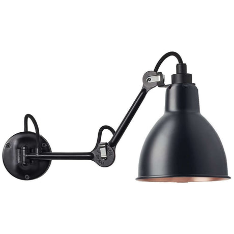 DCWéditions Gras N°204 M vegglampe i elegant svart med justerbar arm og stilren armatur.