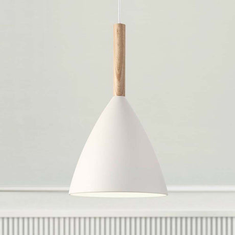 Pendellampe Pure 20 Weiß in Weiß mit eleganter Esche Spitze, modernes Design für stilvolle Inneneinrichtungen.