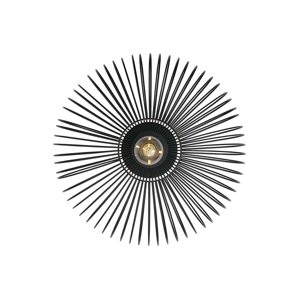 Deckenleuchte Beroni mit charakteristischem und minimalistischem Design und spannendem Licht- und Schattenspiel.