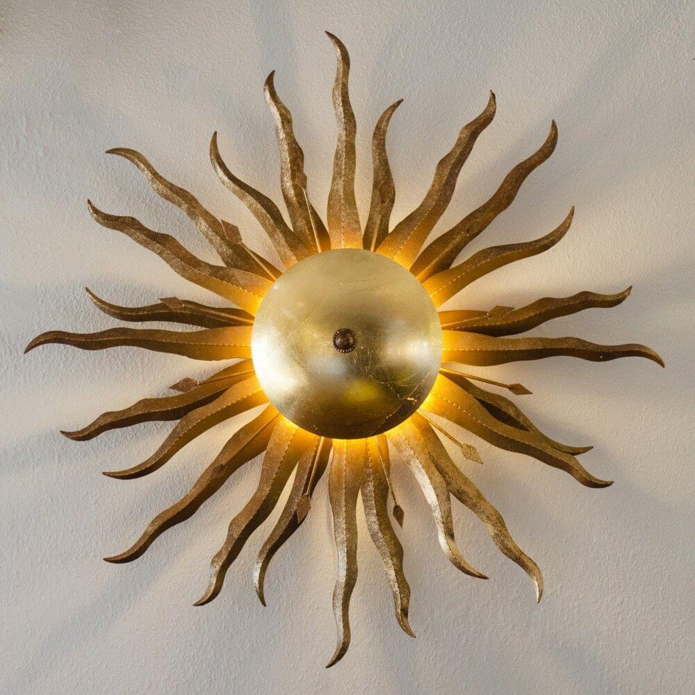 s.luce Diator XL handgeschmiedete Sonne Rost- & Goldfarben Wandleuchte mit strahlendem Design und Lichteffekten