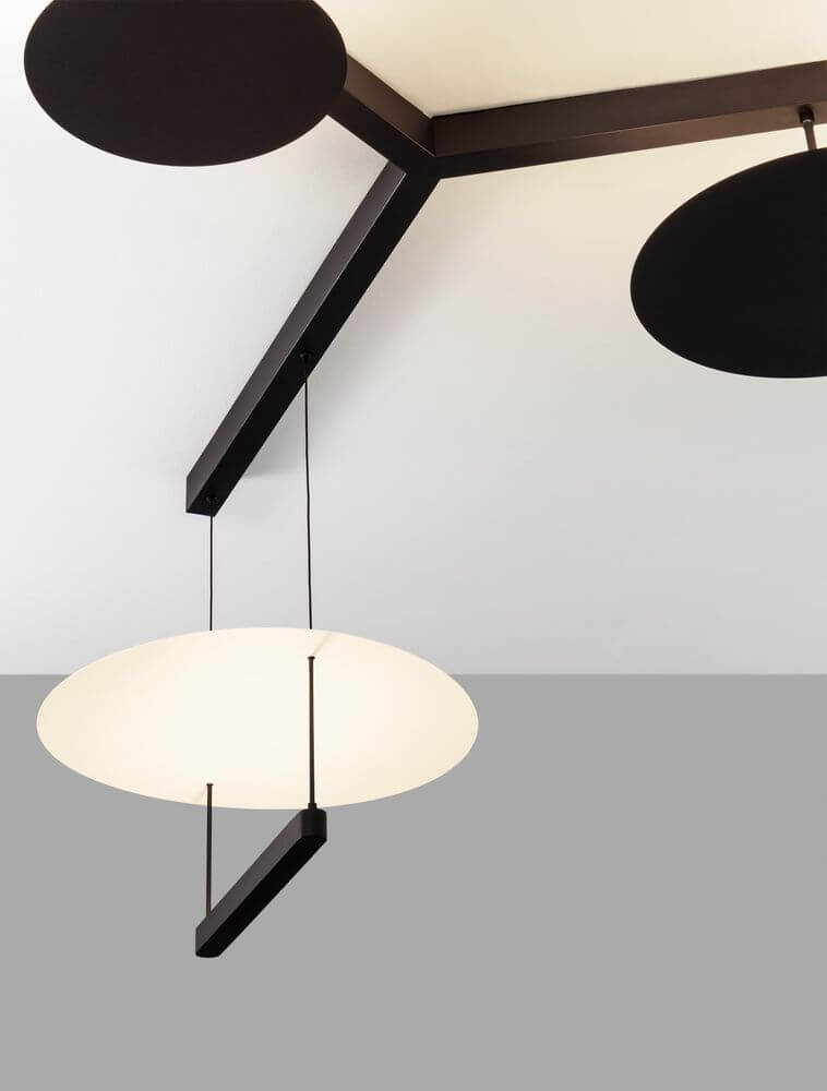 Diona LED Deckenleuchte 3-flammig 3000K Schwarz, Weiß mit modernem Design und elegantem Licht.