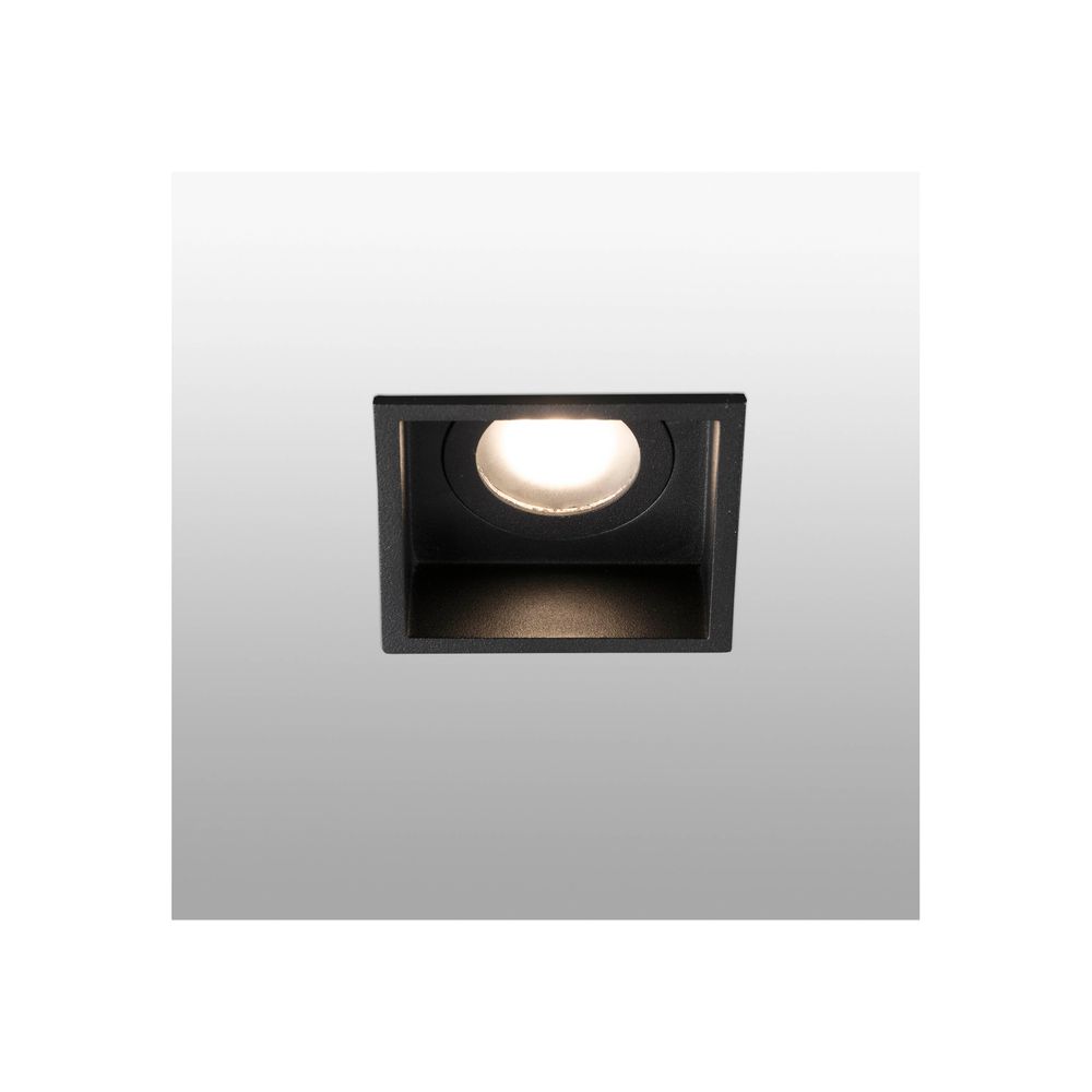 Downlight HYDE Quadratisch GU10 IP44 Schwarz mit modernem Design und energieeffizienter Beleuchtung.