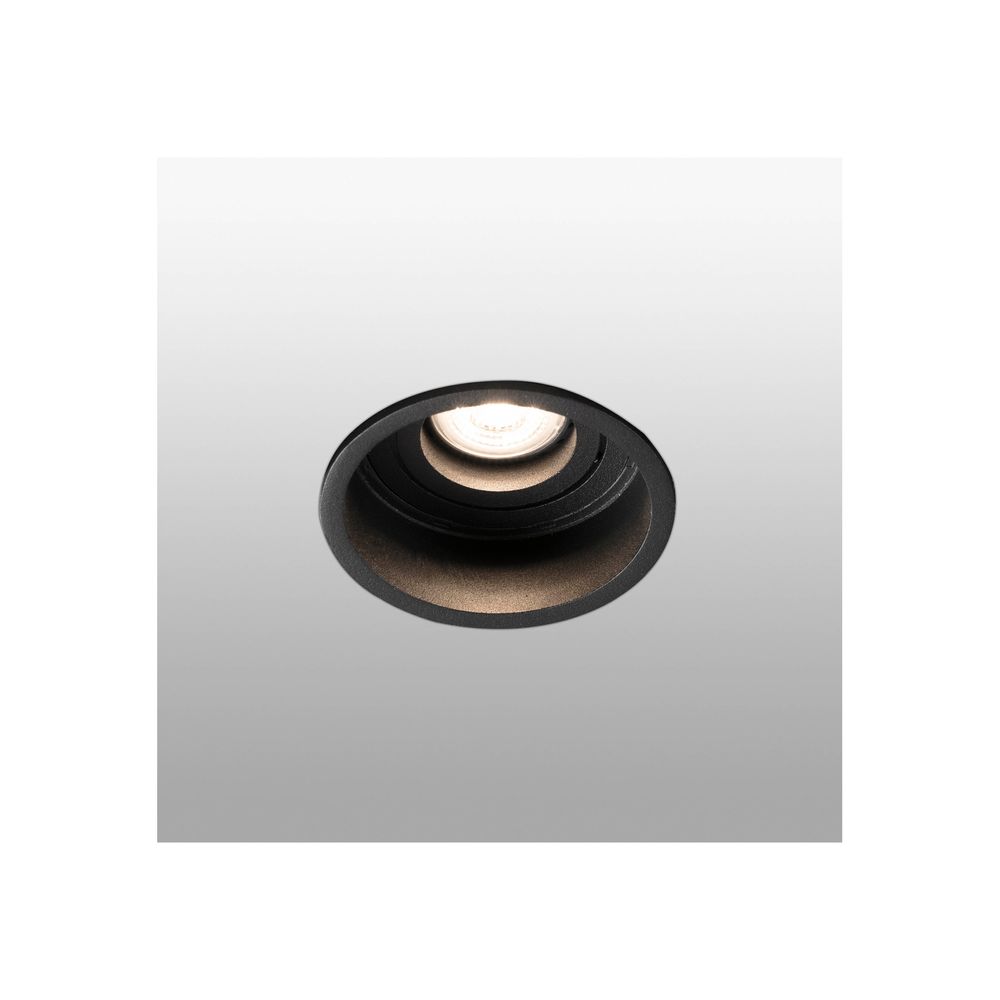 Downlight Hyde Rund GU10 Schwarz - elegantes und minimalistisch gestaltetes Deckenlicht für moderne Innenräume.