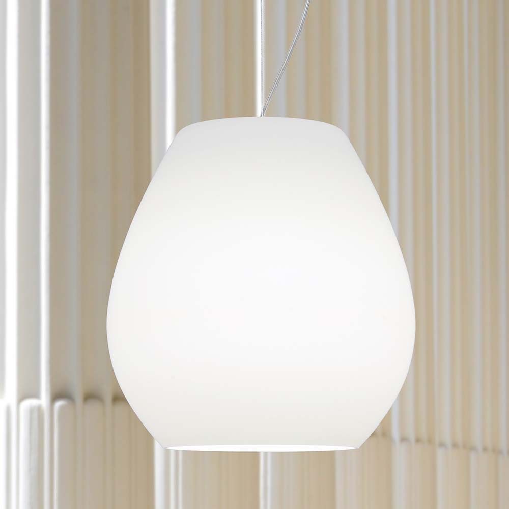 Casablanca Glas-Hängelampe Bagan 2-flammig in weißer Glasgestaltung für modernen Innenraum.