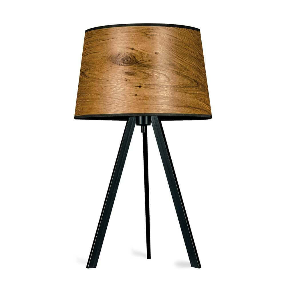 Dreibeintischleuchte Attica mit konischem Holzschirm und schwarzem Fuß, ideal für harmonisches Licht in jedem Raum.