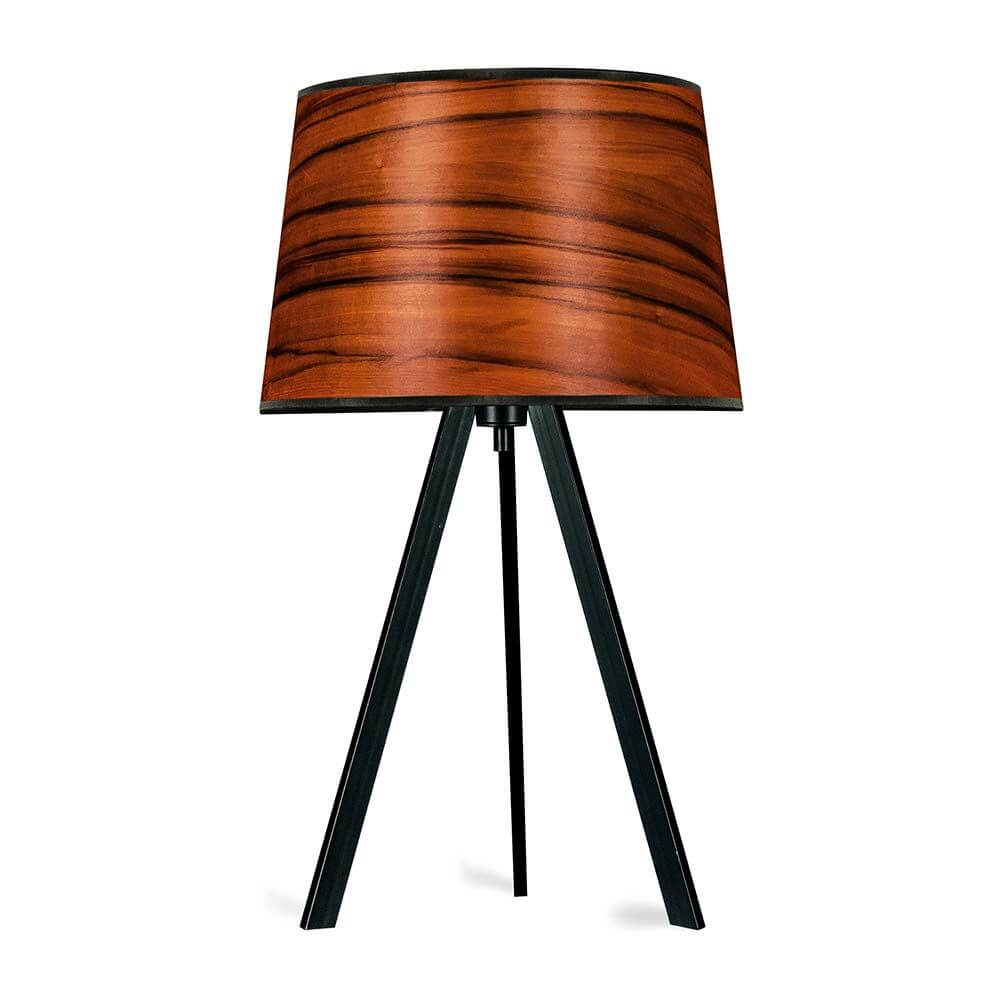 Dreibeintischleuchte Attica mit konischem Schirm aus Echtholz auf schwarzem Gestell, ideal für harmonische Lichtinseln.