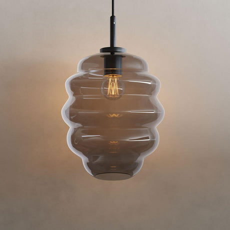 s.luce Echos Galerie-Pendelleuchte Aufhängung 500cm Schwarz mit gebogenem Glasdesign und warmem Licht.