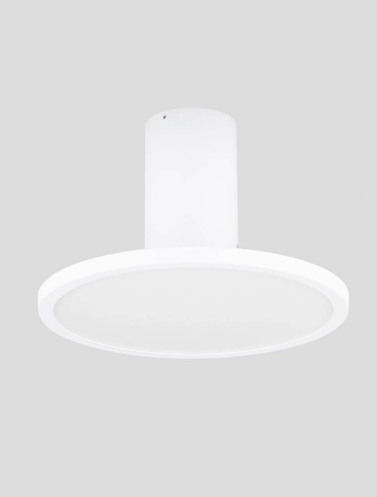 Ekei Deckenleuchte Ø 20cm Rund 3000K in modernem Design und neutralem Weiß.
