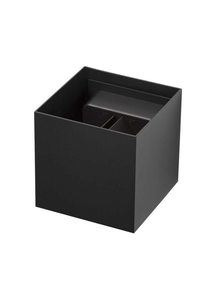 Epic LED Außenwandleuchte Cube 3000K IP54 in modernem, kubischem Design aus hochwertigem Aluminium.