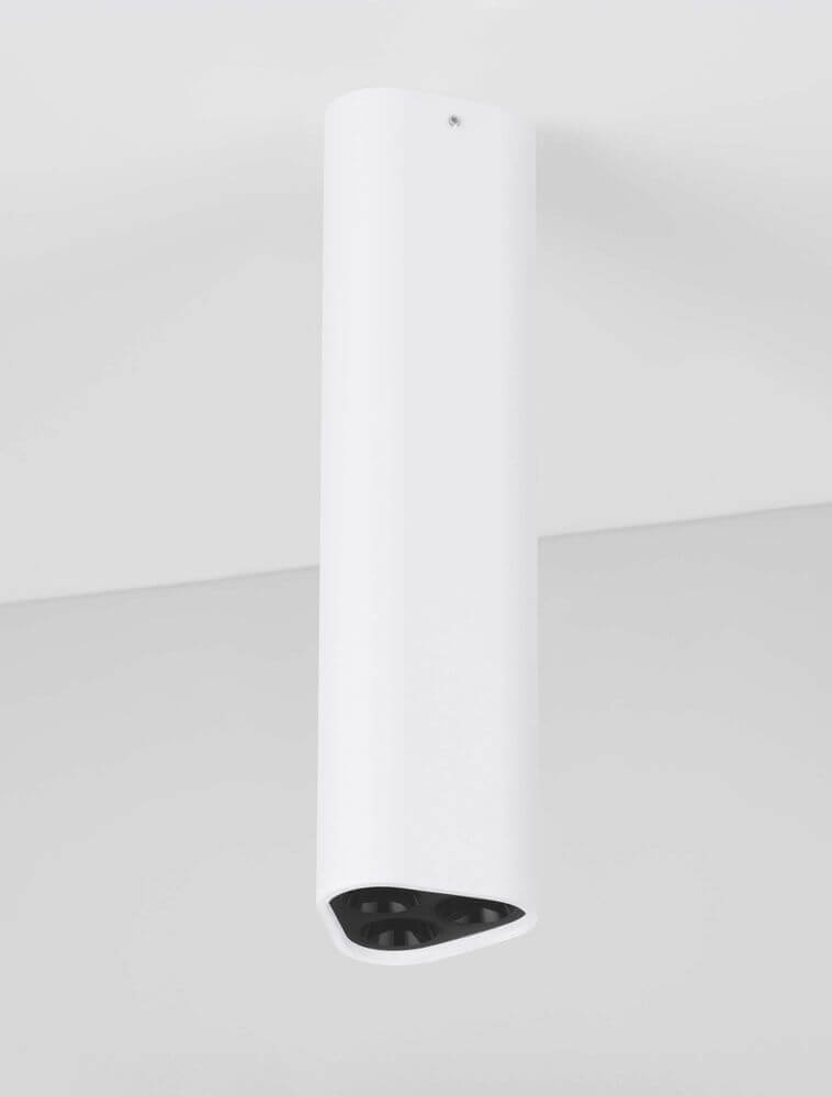 Etho Deckenleuchte H 20cm 3-flammig 3000K in modernem Design, geeignet für verschiedene Wohnräume.