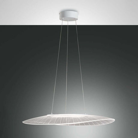 Vela LED Pendelleuchte Metall mit modernem Design und sanfter Beleuchtung im Raum.