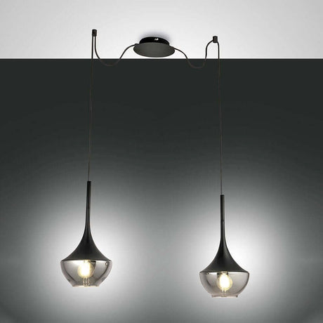 Apollo Pendellampe aus Metall mit zwei schimmernden Pendelleuchten im modernen Design.