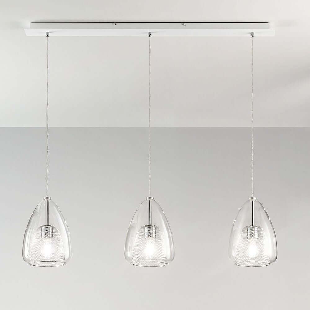 Britton Pendelleuchte 3-Flammig mit modernem Glasdesign und verchromtem Gitter-Inlay.