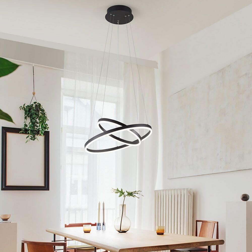 Giotto LED Hängeleuchte 2 Ringe im modernen Esszimmer mit minimalistischer Einrichtung