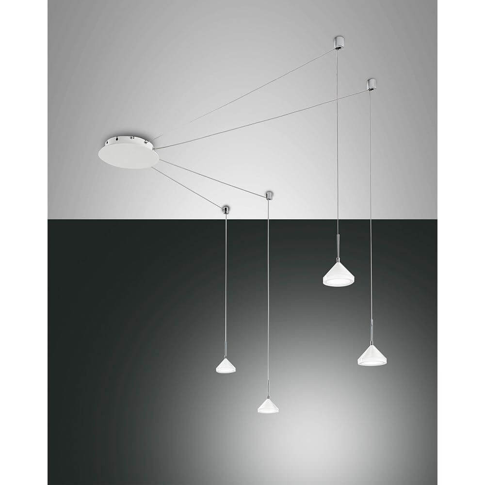 Isabella LED Pendellampe 4-flammig Metall mit variablen Leuchtenkabeln in modernem Design.
