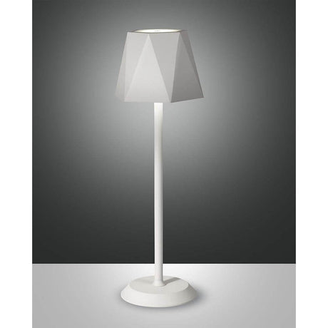 Katy LED Akku-Tischleuchte Metall IP54 in modernem Design, dimmbar und kippsicher für vielseitige Beleuchtung.