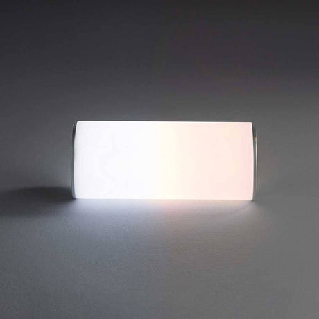LED Akku Tischleuchte Thalia in moderner Form mit weichem, diffusem Licht.