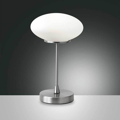 LED Tischleuchte Jap aus Metall auf einem hellen Hintergrund