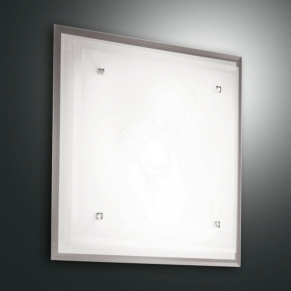 Maggie Deckenlampe aus Metall - elegante quadratische Deckenleuchte mit Metallrahmen und klarem Design.