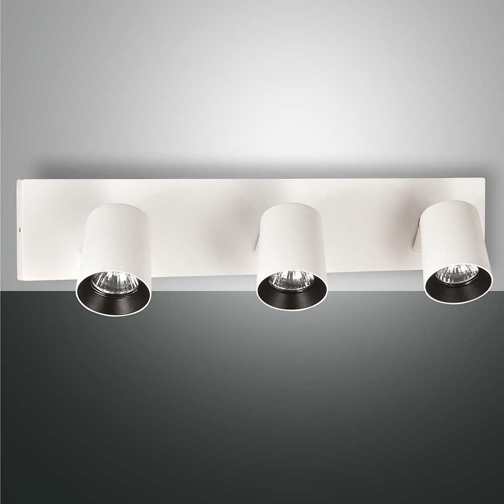 Modo Wandspot GU10 Metall mit drei individuell drehbaren Spots in modernem Design.