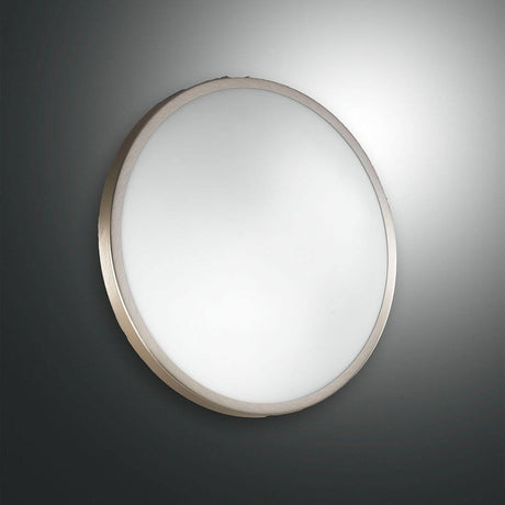 Plaza Deckenlampe aus Metall, runde Wandlampe mit elegantem Design und neutralen Farben.