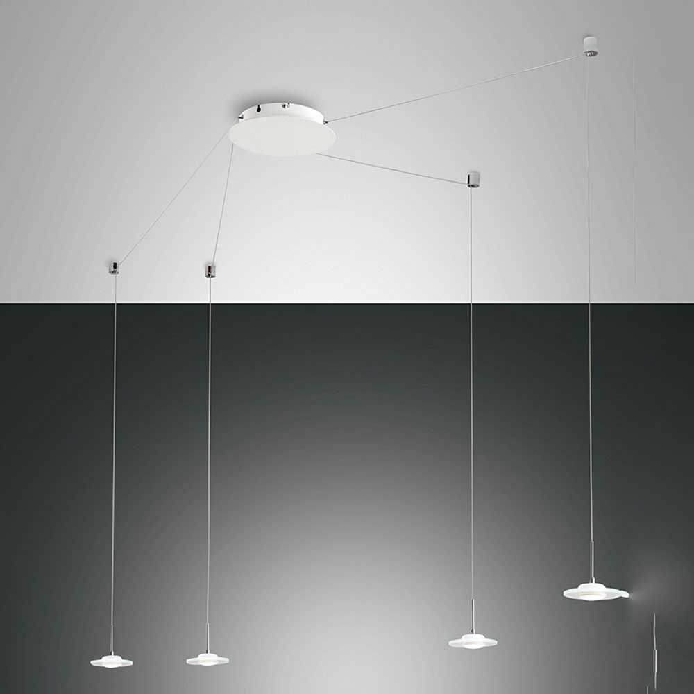 Moderne Susanna LED Pendelleuchte Weiß mit zwei Kabeln und einer eleganten Gestaltung für zeitgemäße Innenräume.