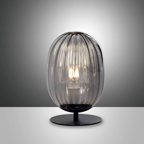 Tischleuchte Infinity Grau mit eleganter Glas-Abdeckung und stilvollem Design auf schwarzem Sockel.
