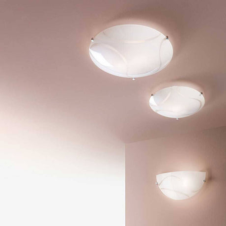Klassische Deckenleuchte Magma in modernem Design an der Decke, strahlendes Licht für jeden Raum.